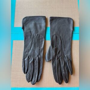 Vintage Women’s Soft Leather Long Gloves Taupe Perforated Size 6,5 Slits Talbots